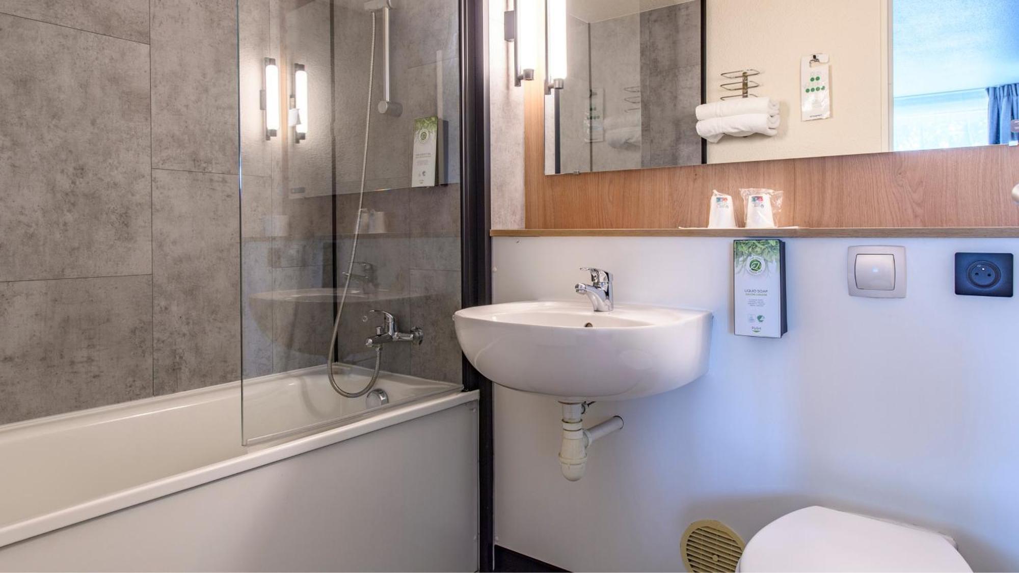 Campanile Prime - Nimes Centre Hotel Luaran gambar