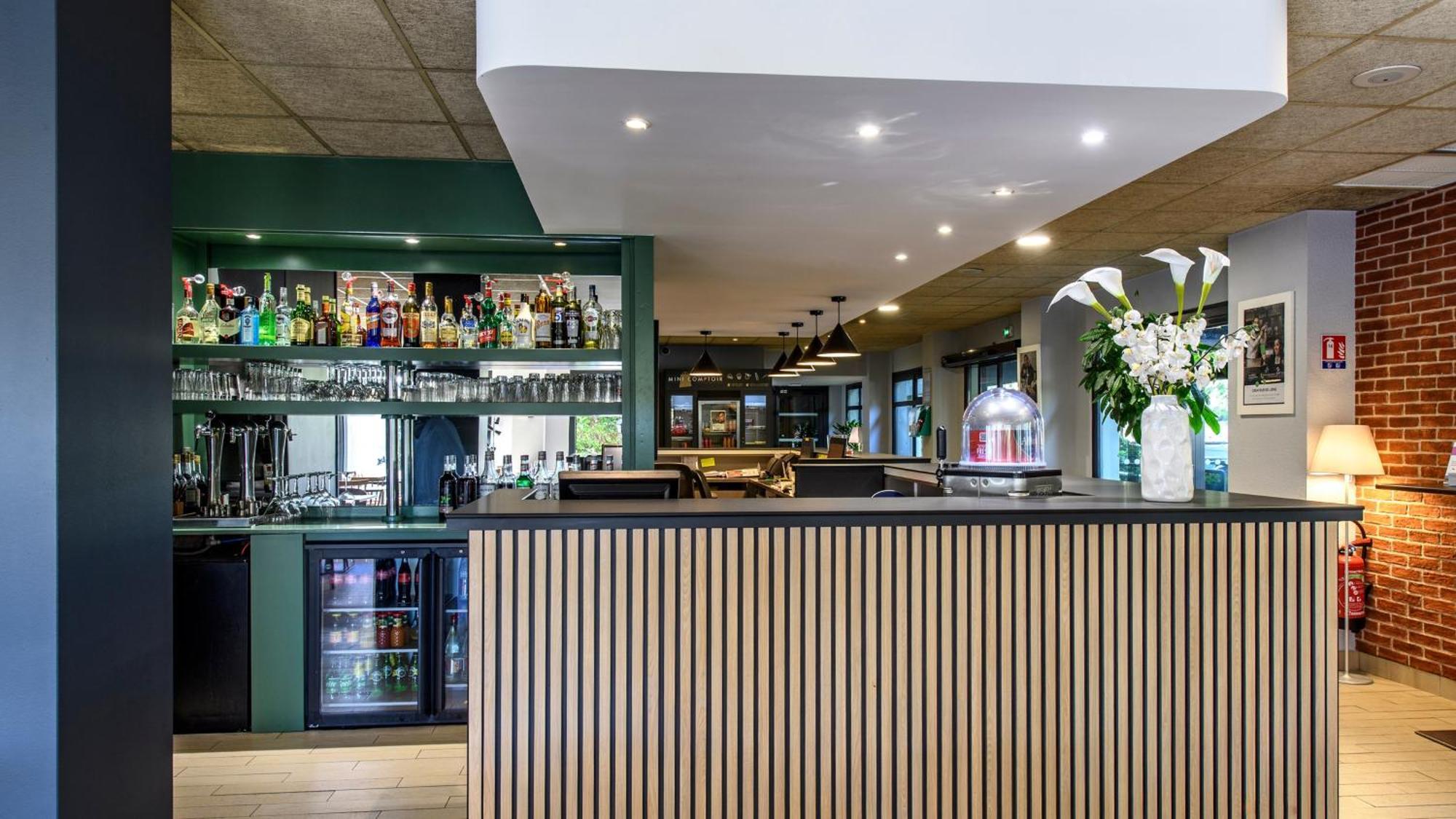 Campanile Prime - Nimes Centre Hotel Luaran gambar