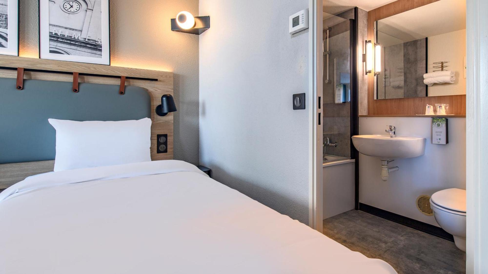 Campanile Prime - Nimes Centre Hotel Luaran gambar